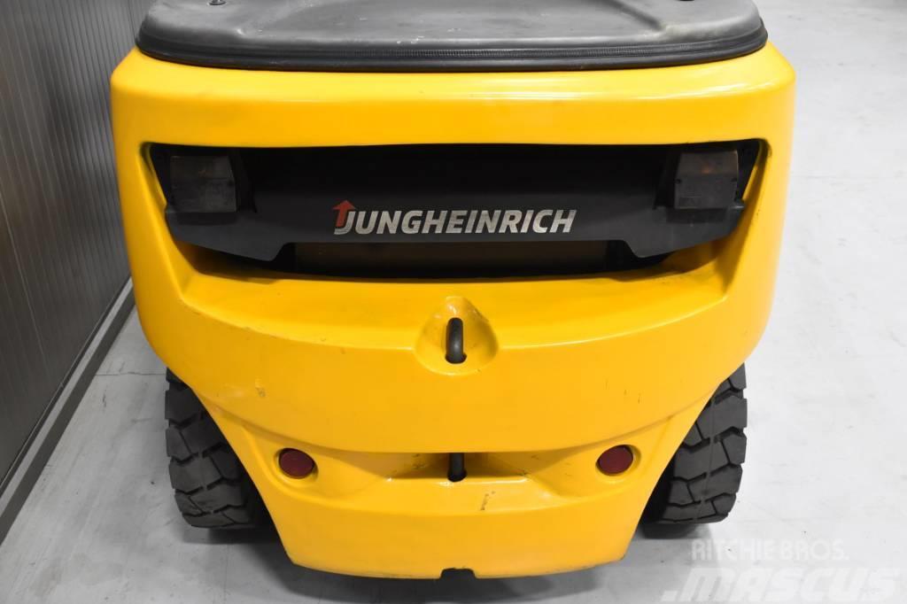 Jungheinrich DFG 425 Dieselmotviktstruckar