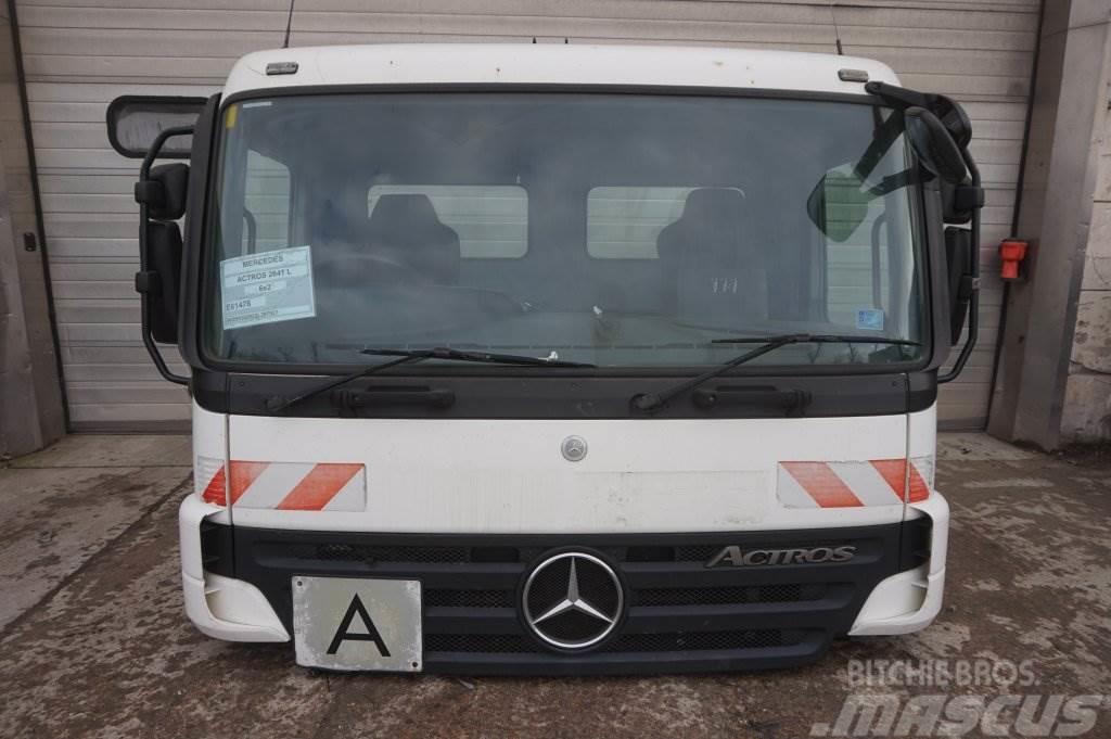Mercedes-Benz ACTROS F07 R TUNNEL HOOG Hytter och interiör