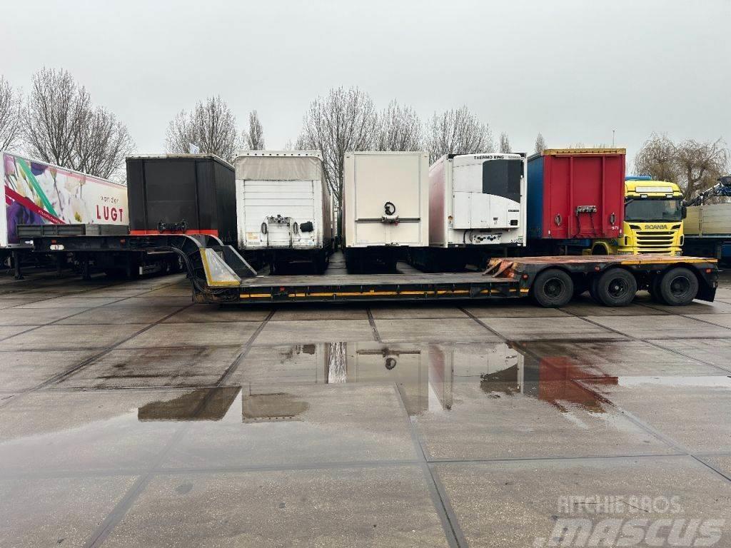 Nooteboom 3 AXEL STEERING, 3,6 M EXTENDABLE Låg lastande semi trailer