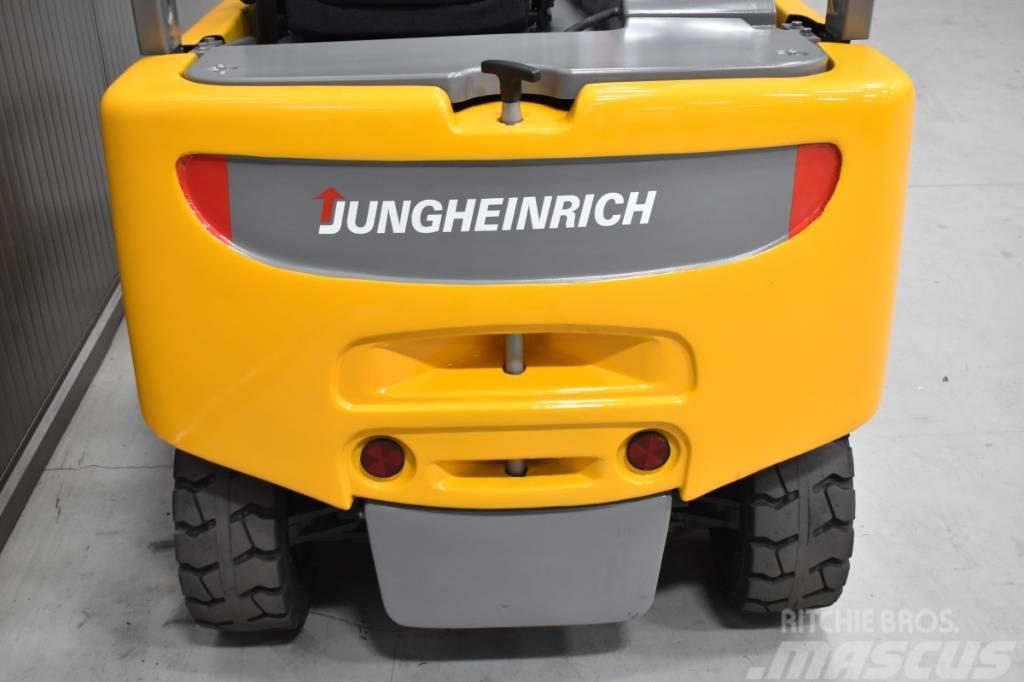 Jungheinrich EFG 320 N Elmotviktstruckar