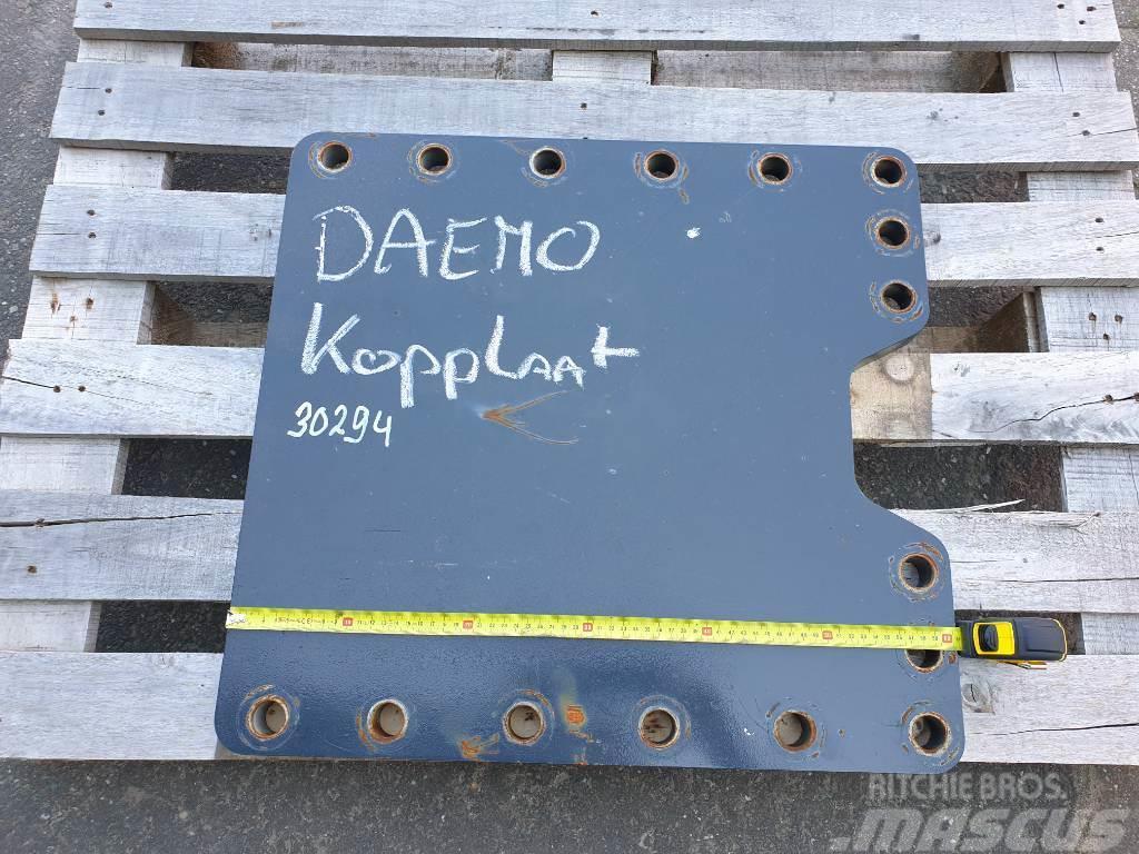 Daemo Head plate DMC330R rotating crusher shear Redskapsfäste/ adaptrar
