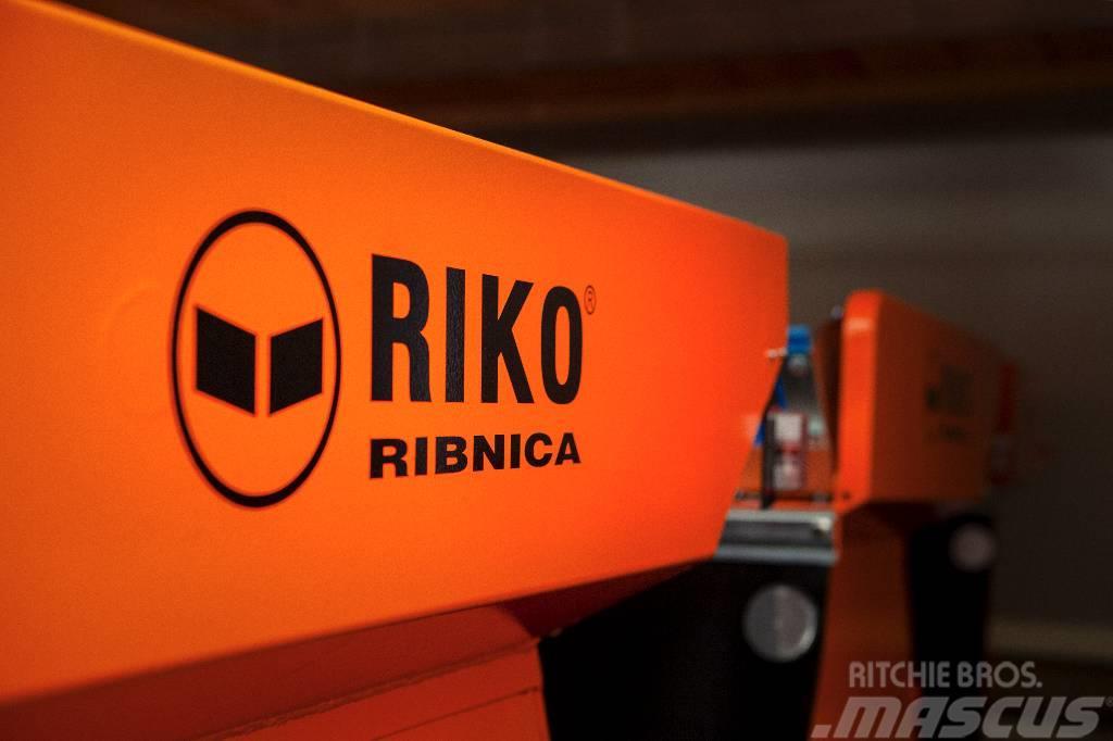 Riko Ribnica Towed Spreader / Streuer / Posipalnik TK/V Sand- och saltspridare