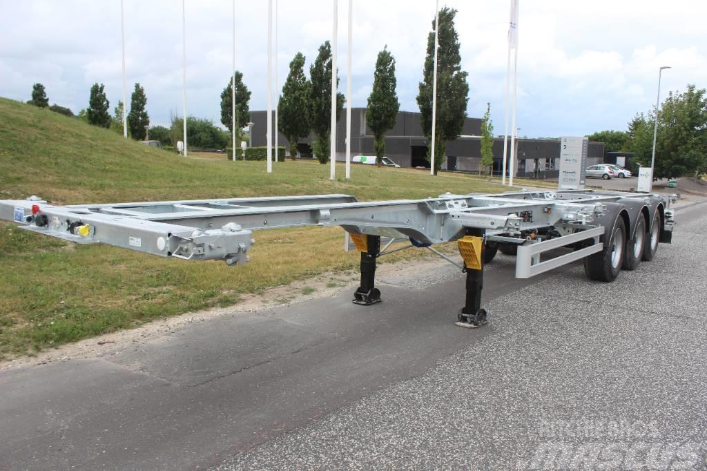 AMT CO300 Container chassis  for 40"  samt  2 x 20" Containertrailer