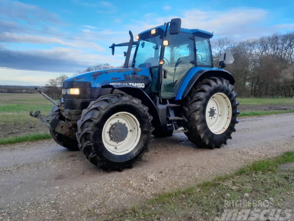 New Holland TM 150 med frontlift Traktorer