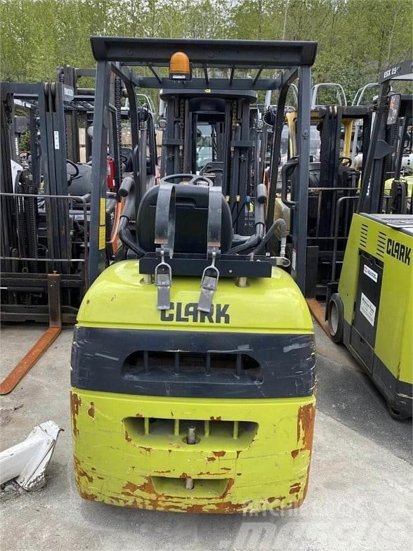 Clark C25CL Dieselmotviktstruckar