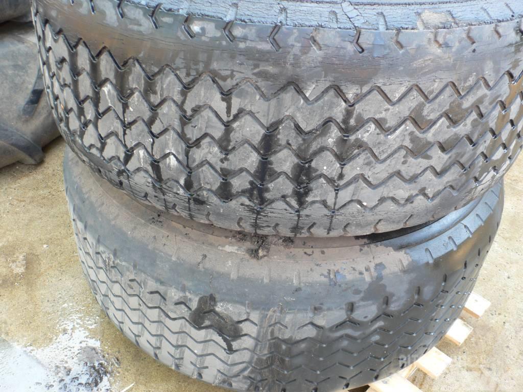 Michelin 18 R 22.5 gazonbanden + velg Däck, hjul och fälgar