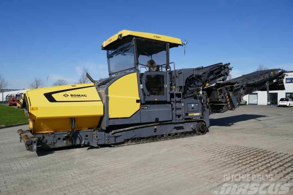 Bomag BMF 2500 S Offset Matare