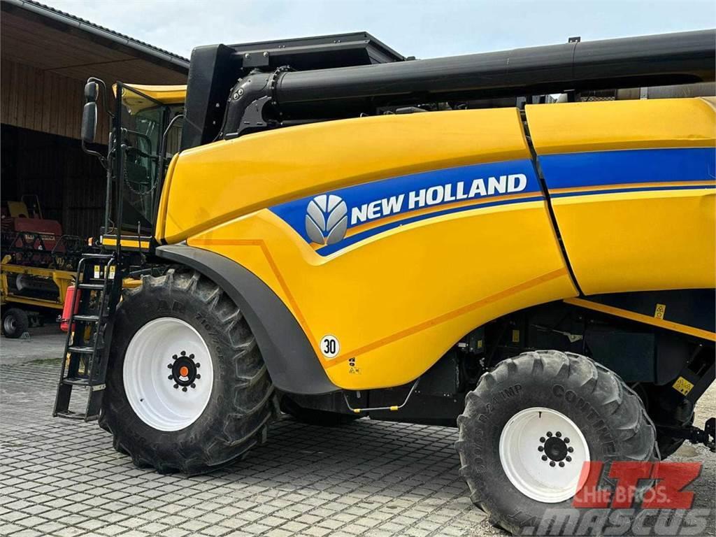 New Holland CX 6090 Allrad Skördetröskor