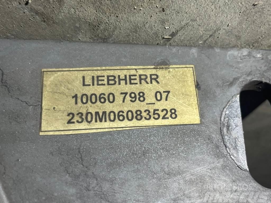 Liebherr A934C-10060798-Frame backside center/Einbau Rahmen Chassi och upphängning
