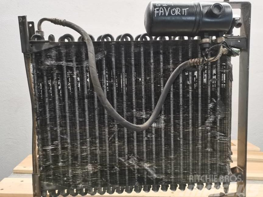 Fendt 926 Favorit {radiator conditioning Radiatorer