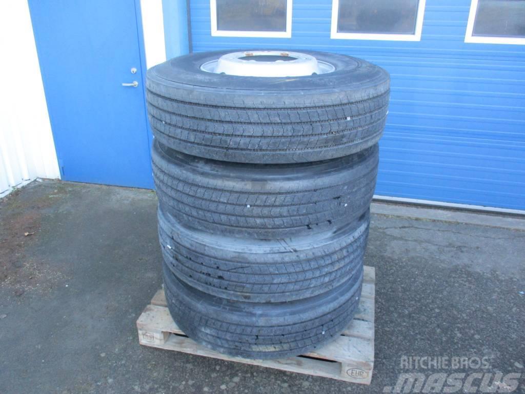 Michelin Goodyear  Continental 315/8R22,5 Däck, hjul och fälgar