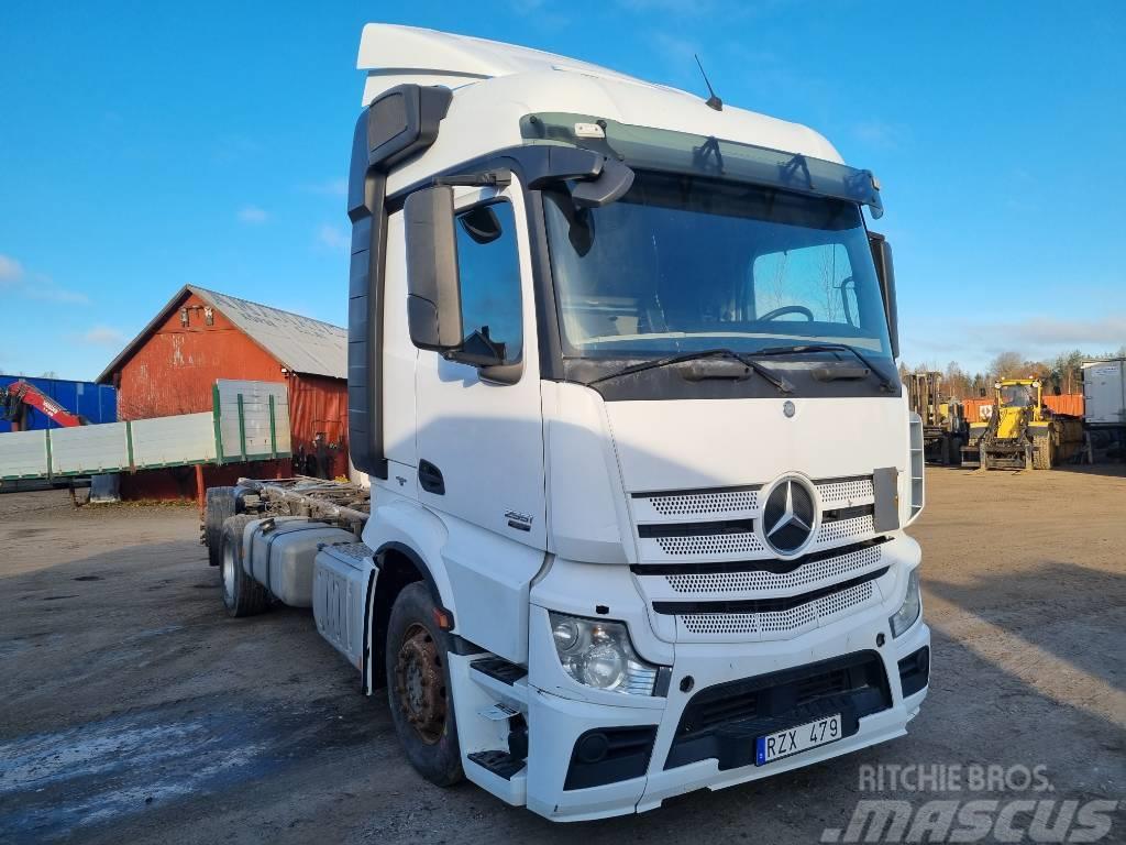 Mercedes-Benz Actros 2551 Chassier