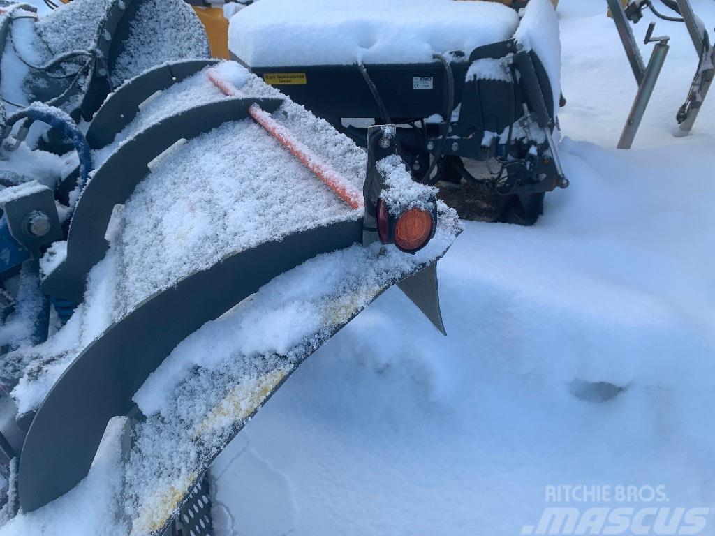 Snowek N320 Snöblad och plogar