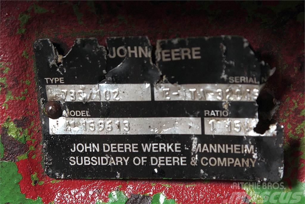 John Deere 6420 Disassembled front axle Växellåda