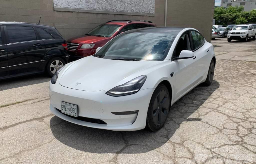 Tesla Model 3 Personbilar