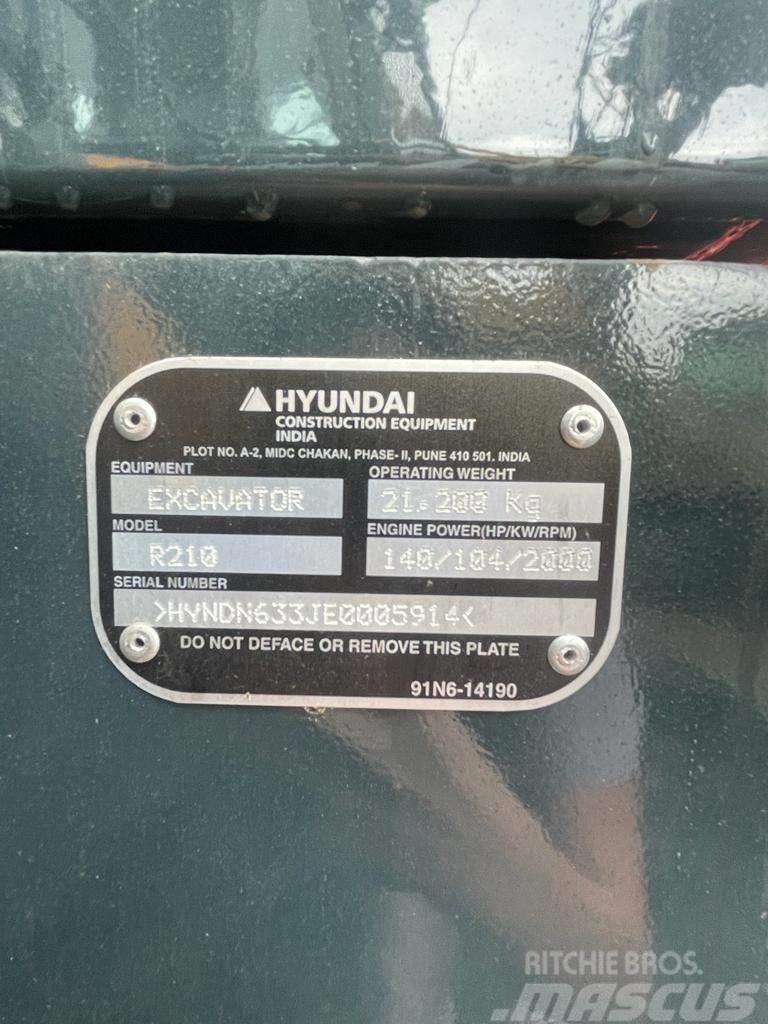 Hyundai R210 Bandgrävare