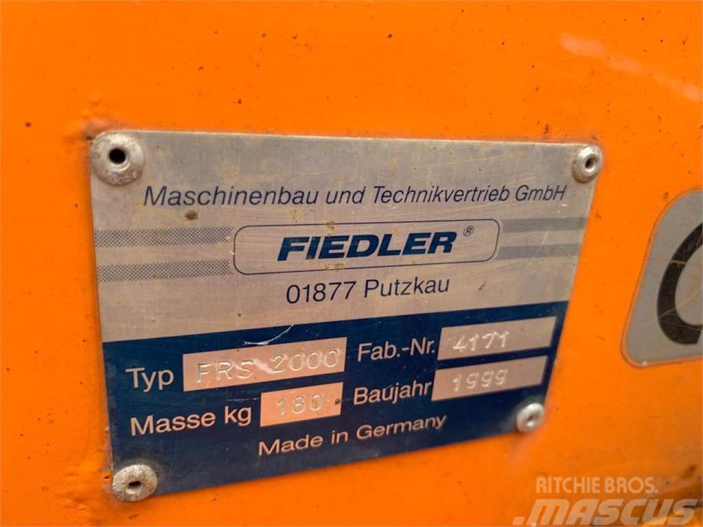 Fiedler Schneepflug FRS 2000 Övriga grönytemaskiner