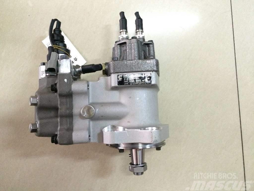 Komatsu PC300-8 fuel pump 6745-71-1170 Grävutrustning