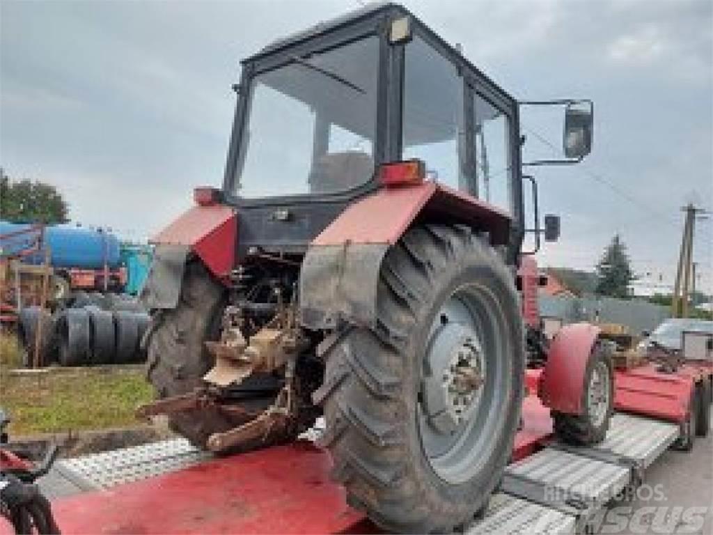 Belarus 820 Traktorer