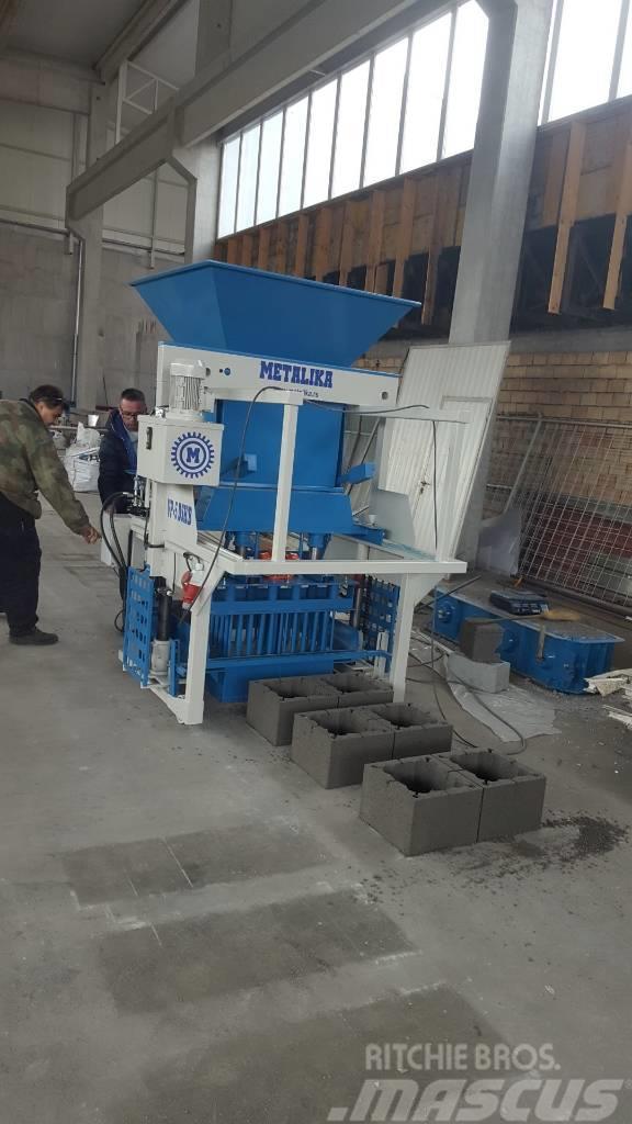 Metalika Concrete block making machine Betongmaskiner