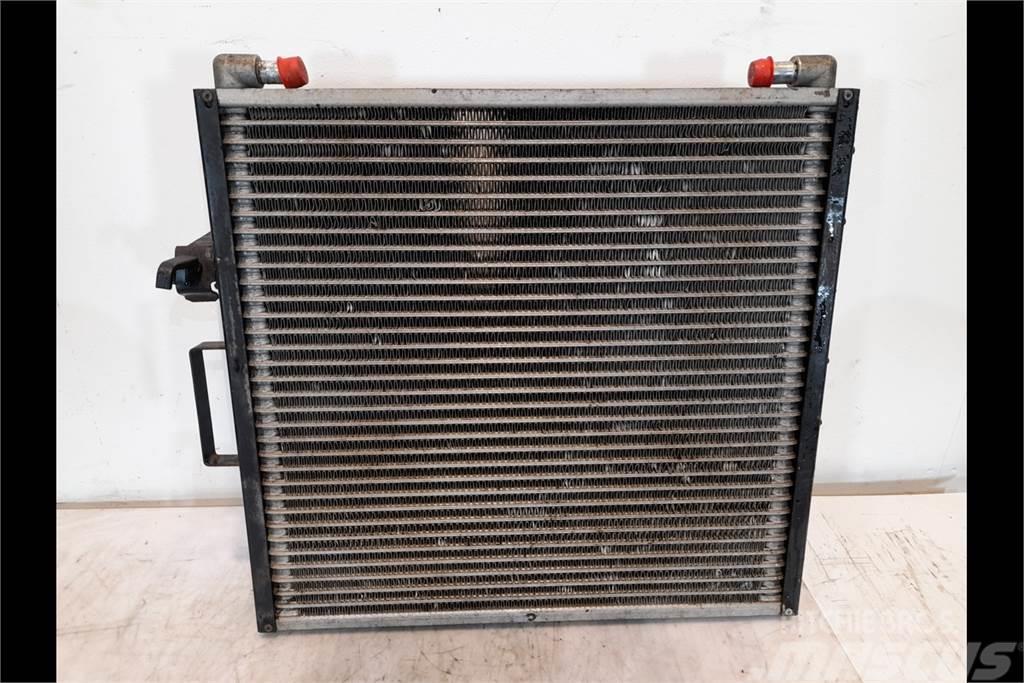 Case IH CVX150 Oil Cooler Motorer