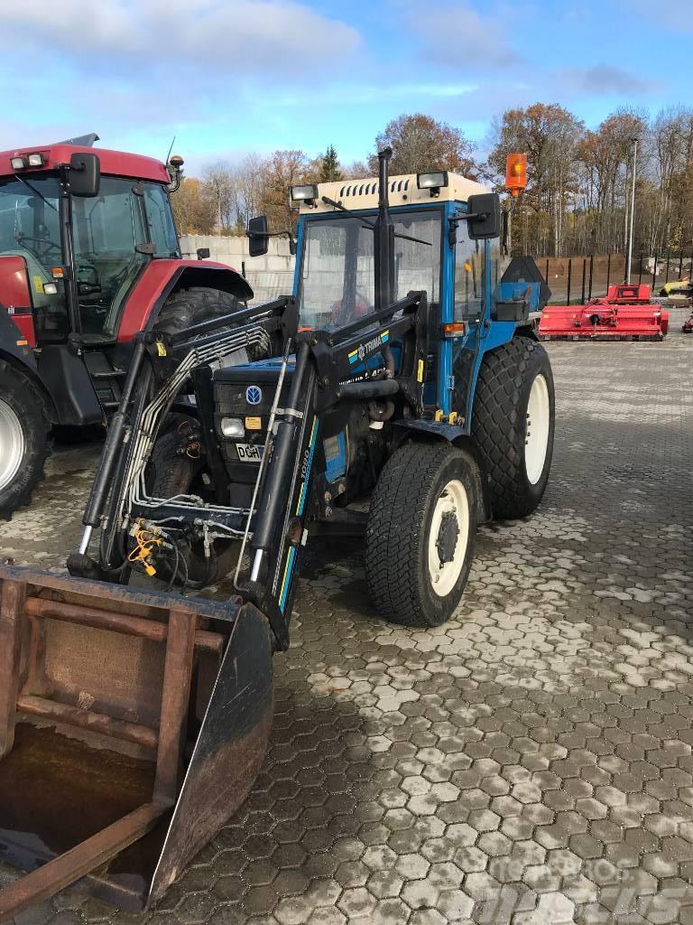 New Holland 3435 med snöredskap Traktorer