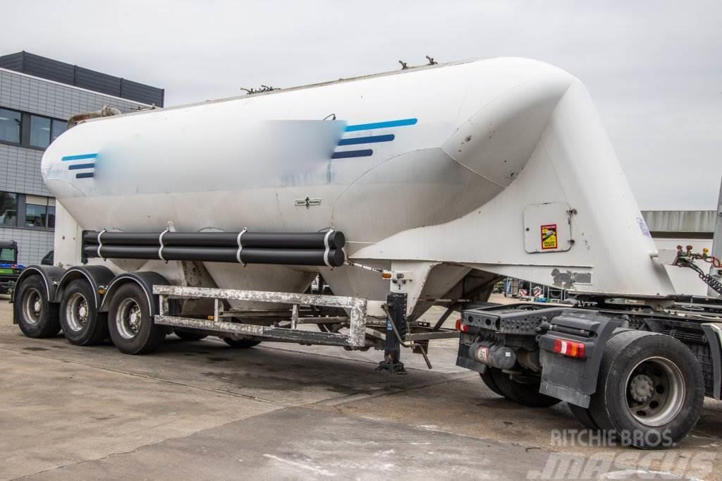 Spitzer Silo CEMENT - SF2743- 43 000 L Tanktrailer