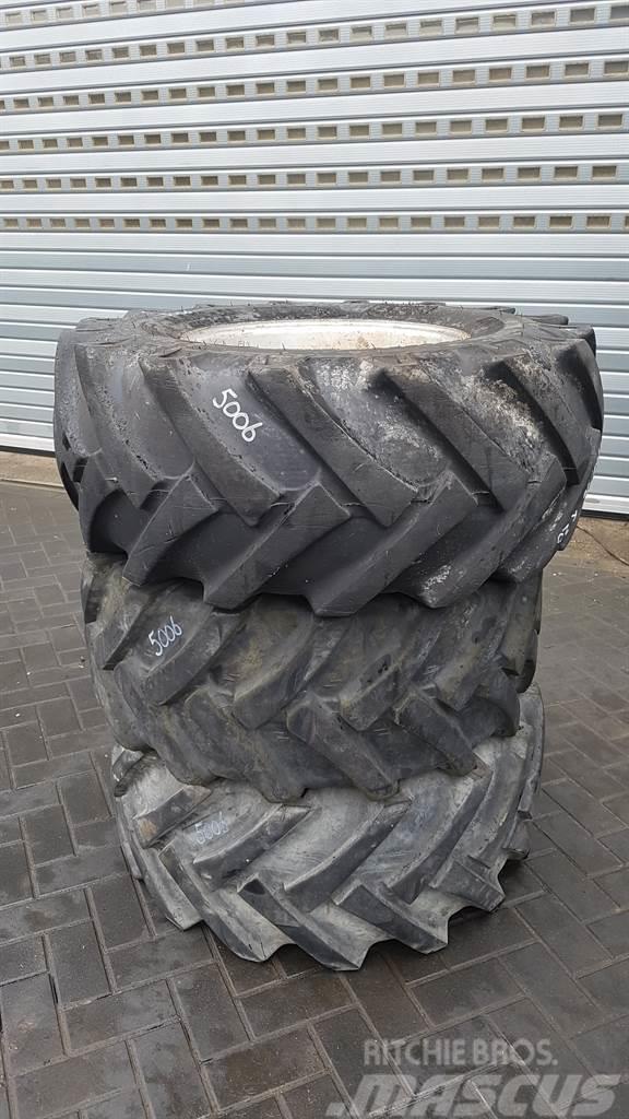 BKT 405/70-20 (16/70-20) - Tyre/Reifen/Band Däck, hjul och fälgar