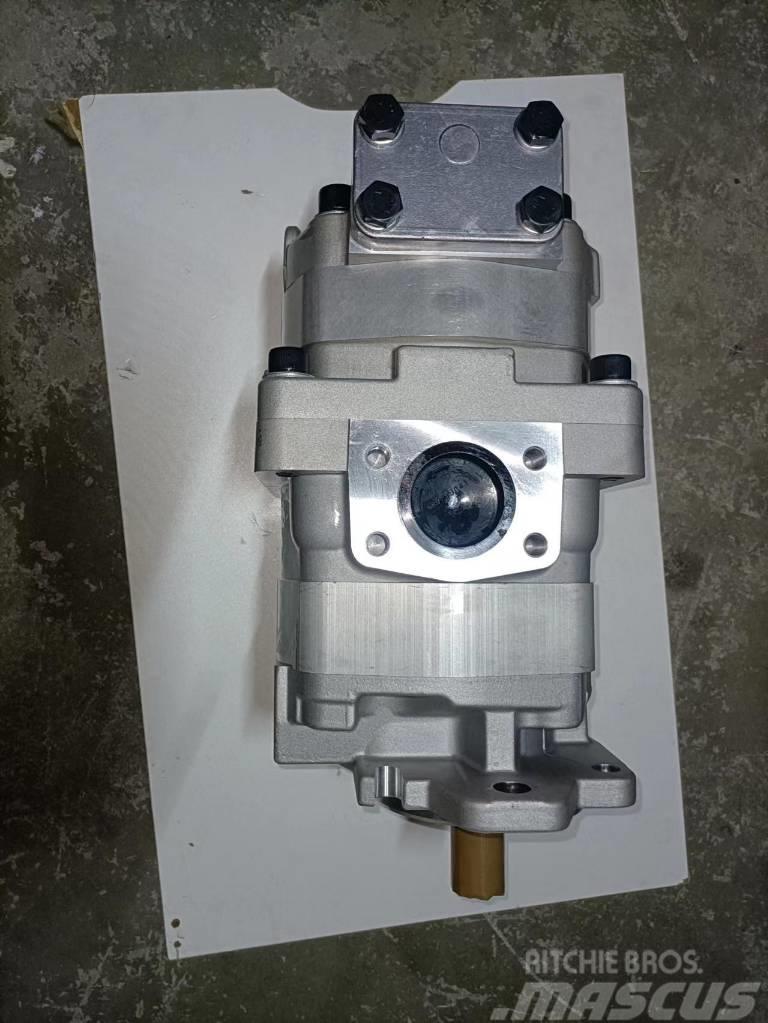 Komatsu LW250-3 crane gear pump Kranar, delar och tillbehör