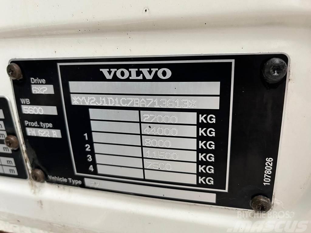 Volvo FM330 6x2*4 EURO 5 + VEB + CARRIER SUPRA 950 MT + Skåpbilar Kyl/Frys/Värme
