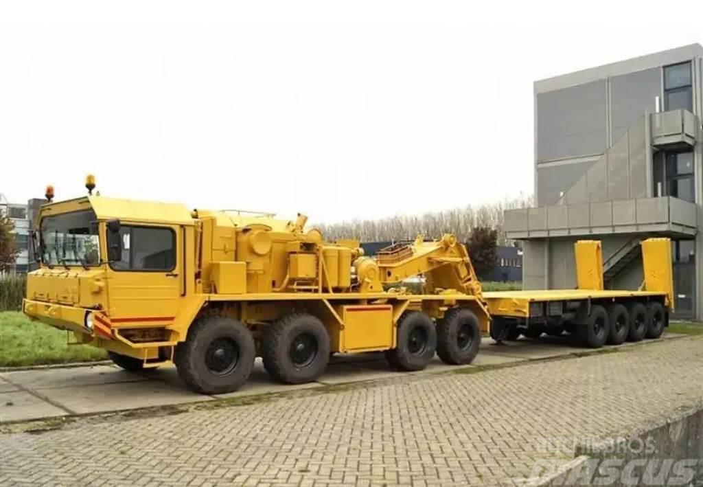 Kässbohrer SLT 50 2 ( 40x IN STOCK ) HYDRAULIC RAMPS 2x 20TON Låg lastande semi trailer