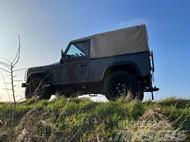 Land Rover Defender 90 iconic soft top year 2013 Personbilar