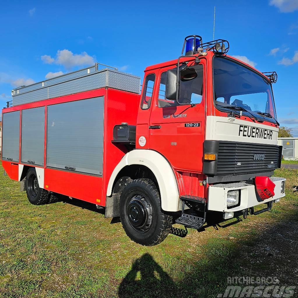 Iveco 120-23 RW2 Feuerwehr V8 4x4 Plogbilar