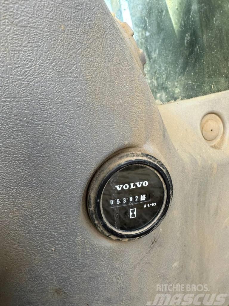 Volvo EC 140 D Bandgrävare