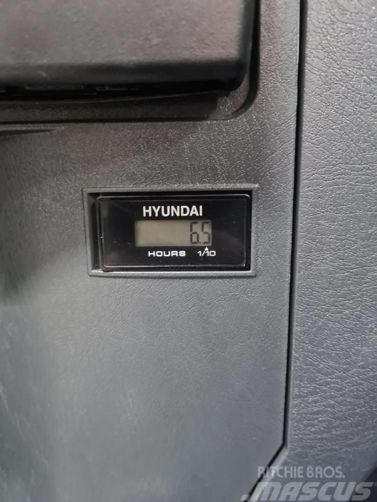 Hyundai R60CR-9A Minigrävare < 7t