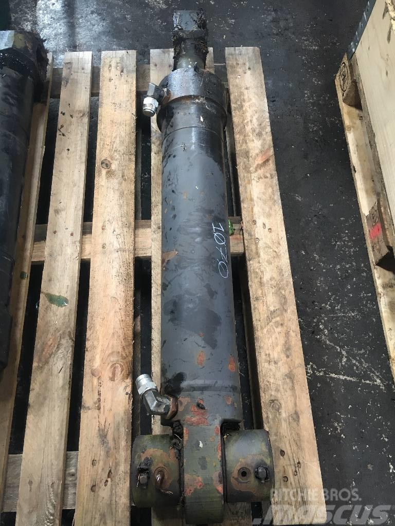 Timberjack 1070 TJ180 dipper cylinder Skördarkranar
