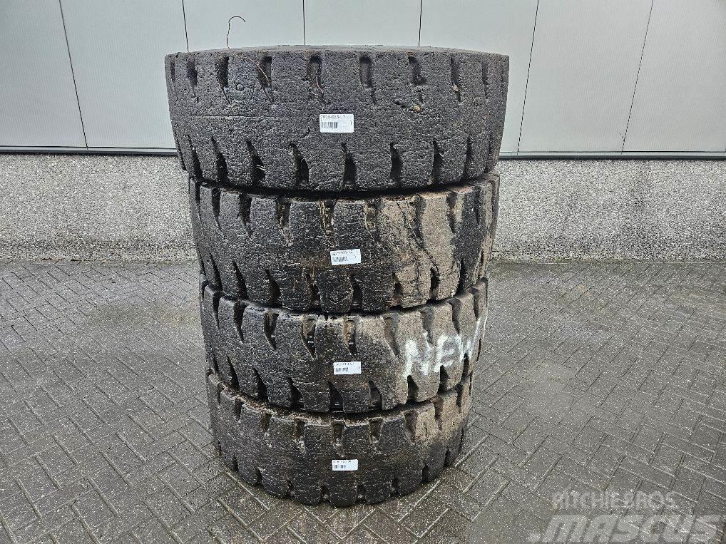 New Holland W110C-Barkley 17.5R25-Tire/Reifen/Band Däck, hjul och fälgar