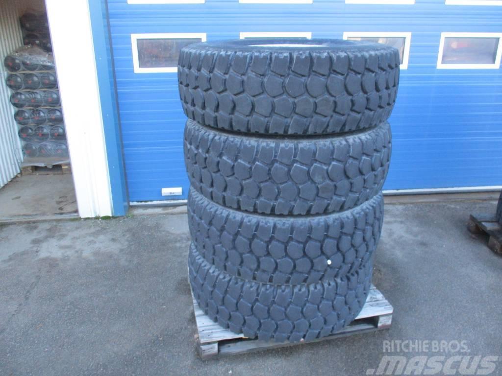  Continental/Michelin 395/85R20 Däck, hjul och fälgar