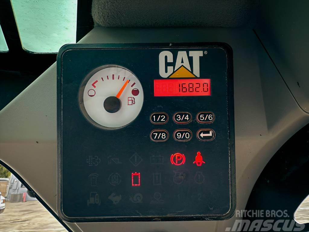 CAT 226 D Kompaktlastare