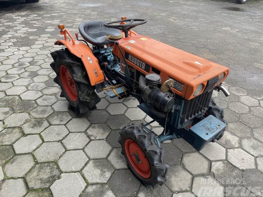 Kubota B7000 minitractor Traktorer