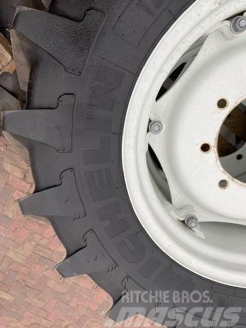 Michelin 13,6 R24 verstelbare velg (nieuw) Däck, hjul och fälgar