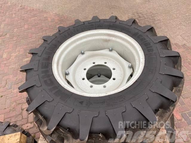 Michelin 13,6 R24 verstelbare velg (nieuw) Däck, hjul och fälgar