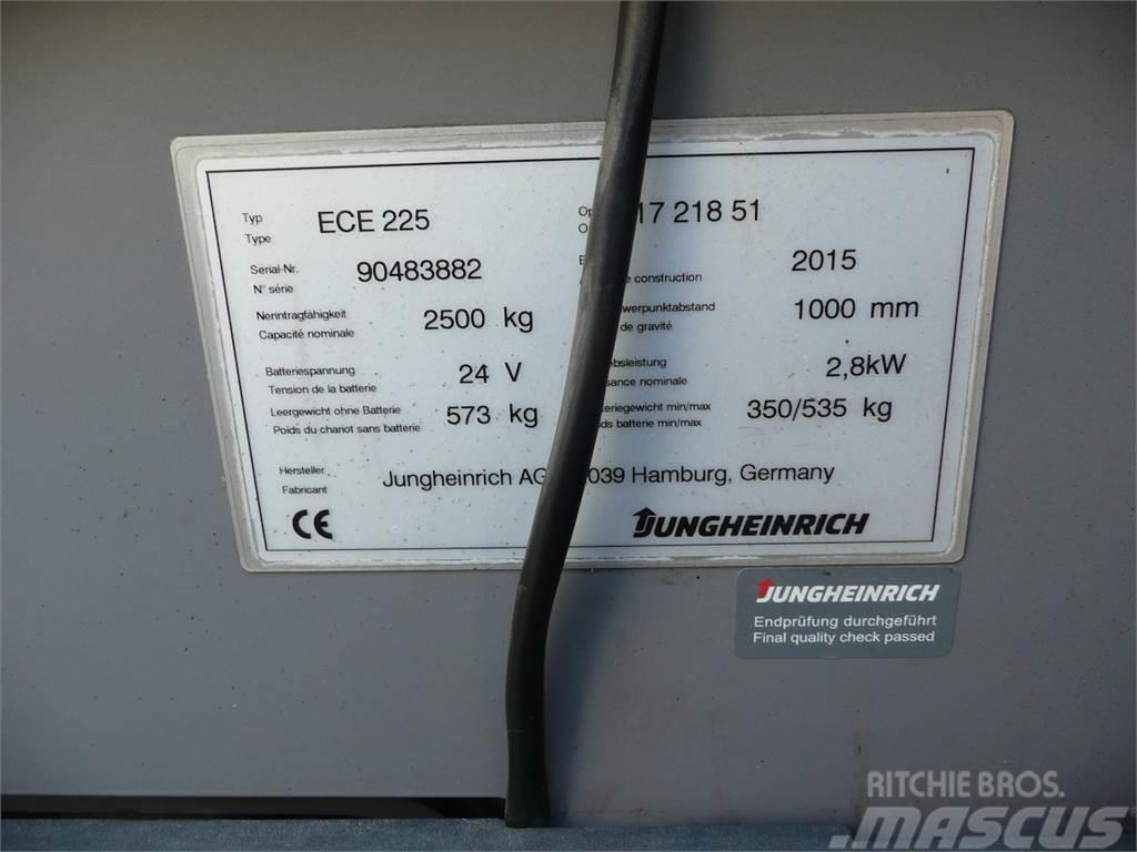 Jungheinrich ECE 225 2380x510mm Plocktruck, låglyftande