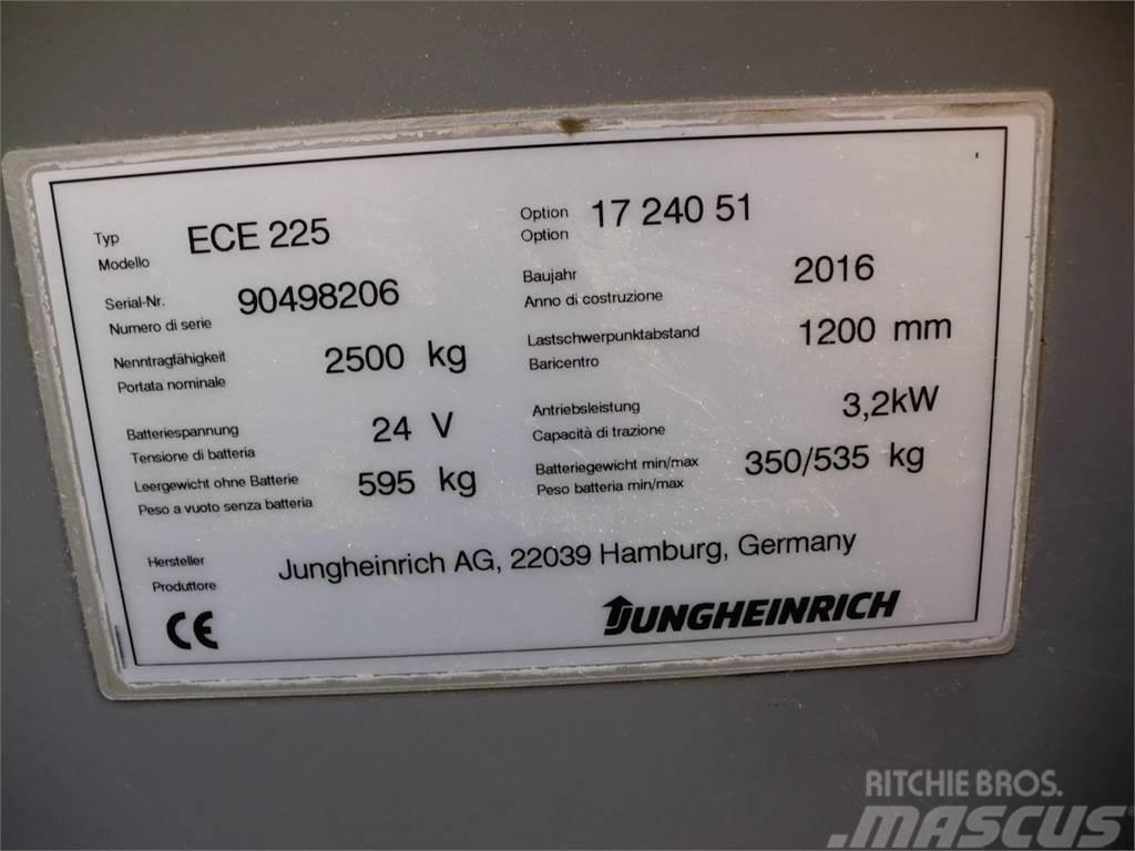 Jungheinrich ECE 225 2400x510mm Plocktruck, låglyftande