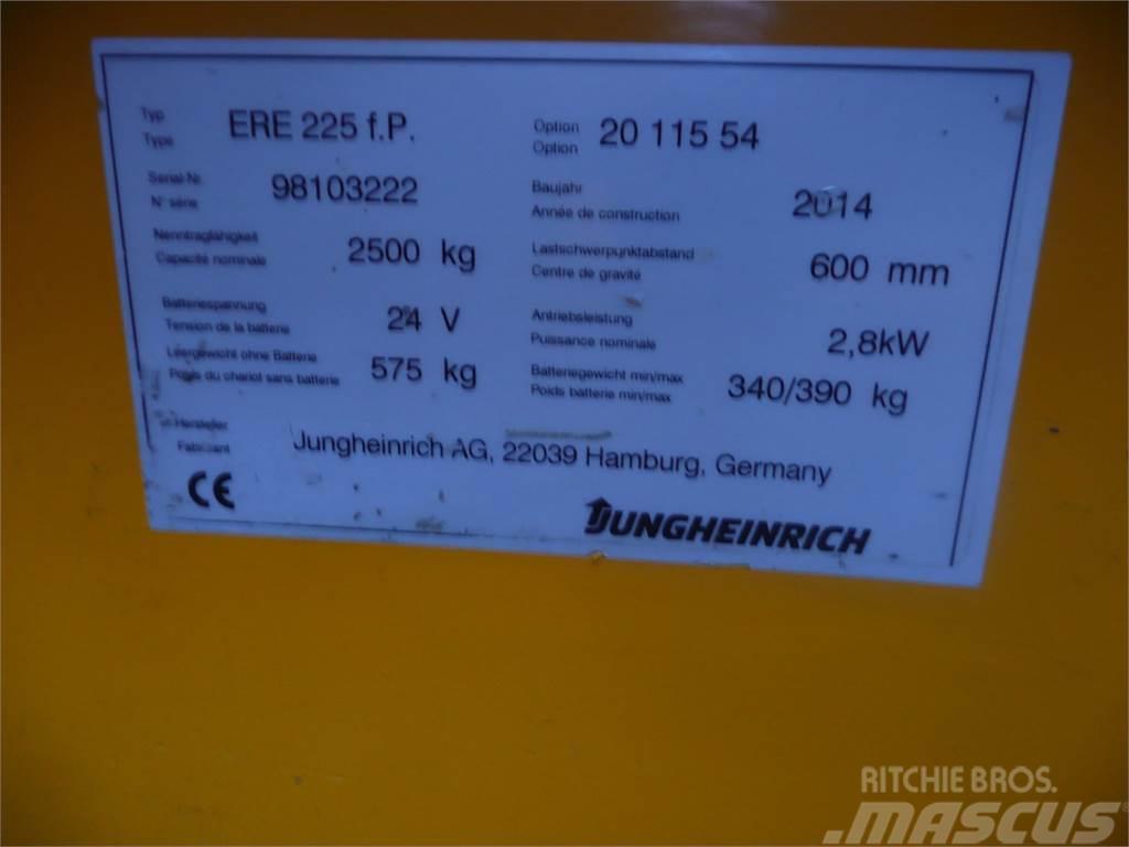 Jungheinrich ERE 225 Låglyftare med plattform