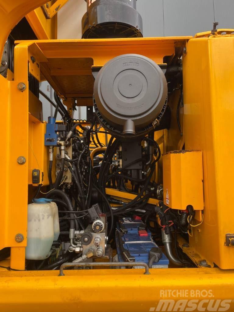 JCB JS200W  --  Generator  --  rotating grapple Avfalls / industri hantering