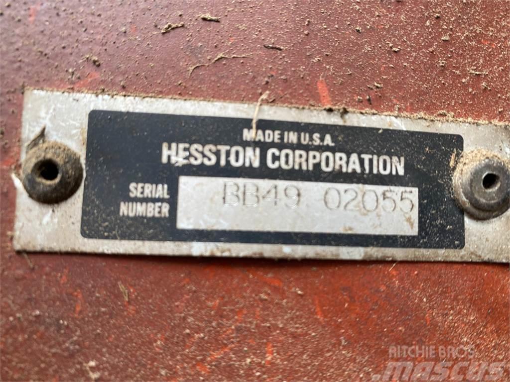 Hesston 4900 Fyrkantspressar