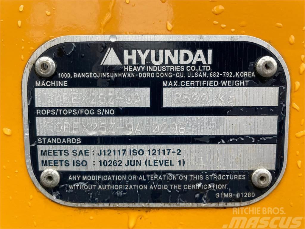 Hyundai 25z-9ak - 2.700 kg. minigraver / 350 Timer / Står  Minigrävare < 7t