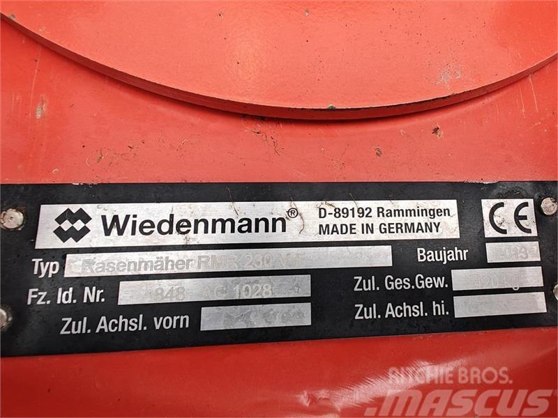 - - -  Wiedemanmann RMR 230 V-F Monterade och påhängda gräsklippare