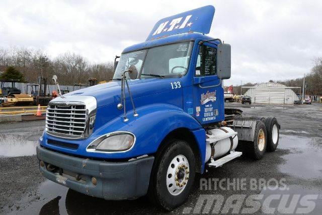 Freightliner CL120 Chassier